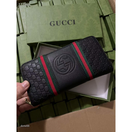 GUCCI古馳手拿包簡約耐看頭層牛皮材質容量大超級百搭出門必備送男友禮物逛街 宴會 晚宴交換禮物素色