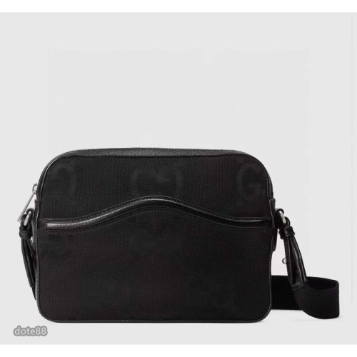 GUCCI古馳高端大氣，時尚有品味黑‮超色‬級雙G帆布黑‮皮色‬革滾邊全黑設計煥‮演新‬繹標誌性‮行旅‬箱包單肩包