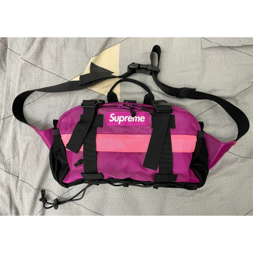 Supreme 包包