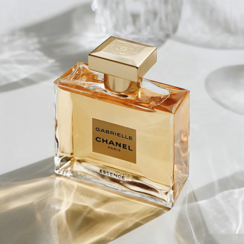 Chanel-嘉柏麗(柑橘花香調)專為充滿決心、光芒四射的女性所打造。