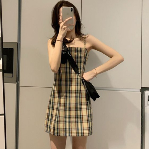 夏季新款可甜可鹽格子連衣裙女網紅顯瘦收腰chic溫柔風氣質吊帶裙