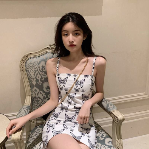 短款吊帶顯瘦連衣裙女夏季新款收腰氣質仙女裙子小個子吊帶裙