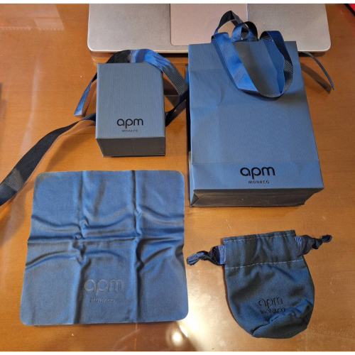 二手商品, APM Monaco珠寶包裝組全套出售，禮盒+禮品袋+防塵袋+拭銀布