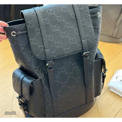 【GUCCI】古馳GG印花雙肩包男女青年通用背包防水大容量休閒運動逛街旅遊情人節禮物生日禮物百搭簡約時尚潮流出門必備