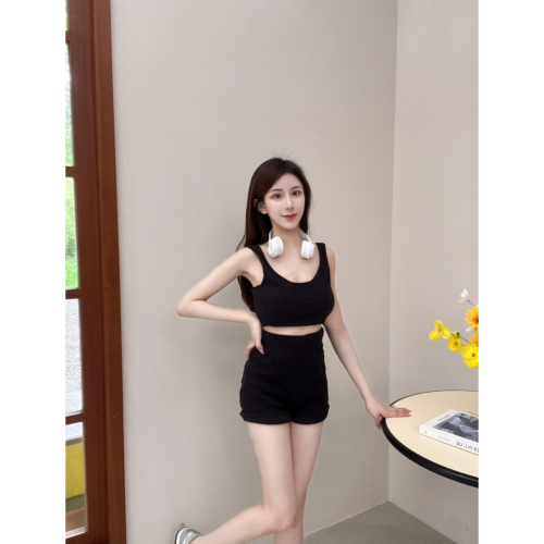 【Aries.shop】實拍myU領美胸Bar背心+高腰短褲set 女裝