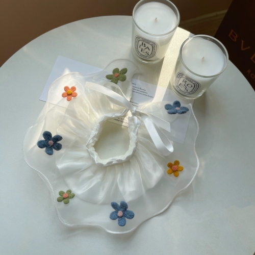 ♡【E08 預購】仙氣感刺繡花花蕾絲領巾 寵物領巾