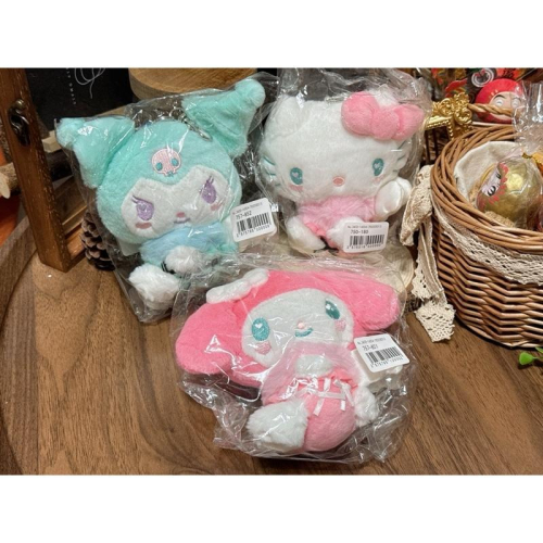 現貨 日本 三麗鷗 Sanrio 薄荷 天使 毛領 翅膀 娃娃吊飾 kitty 庫洛米 美樂蒂 帕恰狗