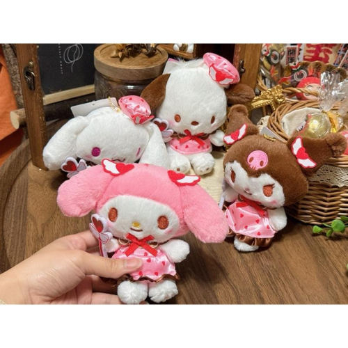 現貨 日本 三麗鷗 Sanrio 情人節 限定 娃娃吊飾 吊飾 美樂蒂 大耳狗 庫洛米