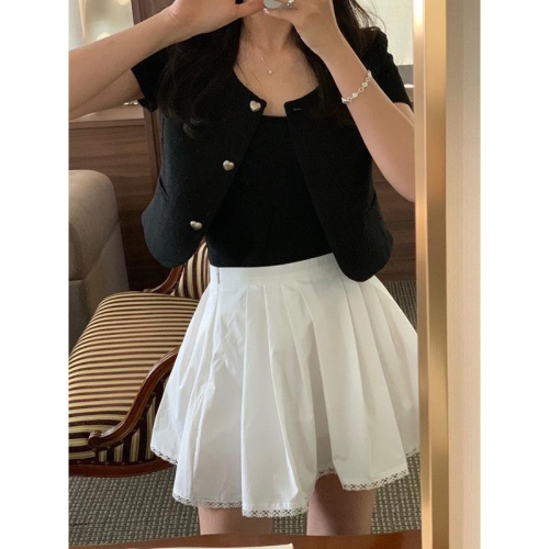 ?＇??? ??浪漫速成班 小香風愛心釦短上衣