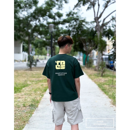 『新品上市』重磅英字缺角斜紋短T(NOF2405S6018)-綠
