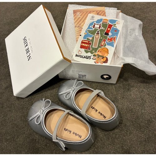Nube kids 娃娃鞋