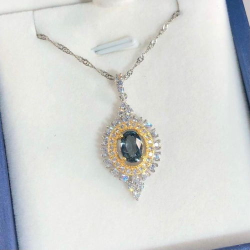 【艾爾莎寶石+】1.35ct 近頂級淨度IF！天然無燒緬甸藍尖晶石 Spinel 飽滿湛藍色 925銀鍍雙色美墜 附銀鍊