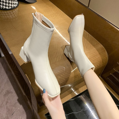 小個子短靴女2021秋季新款復古英倫風顯瘦粗跟單靴方頭中跟時裝靴
