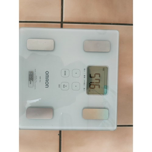 1005