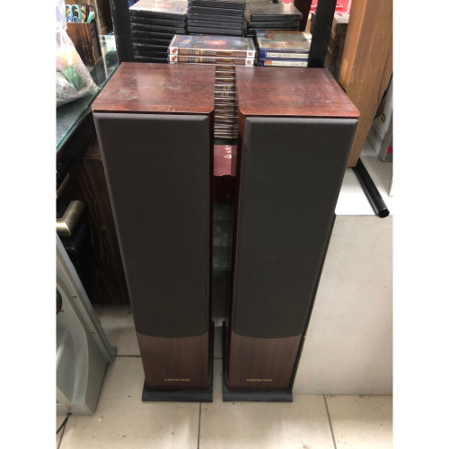 【大倉代領股東紀念品】音箱 高93公分 不知是否還能使用 便宜售