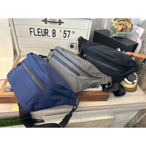 韓國??空運～?韓國尼龍斜背包～?質感尼龍斜胸包‼️～尼龍斜背包～旅行包