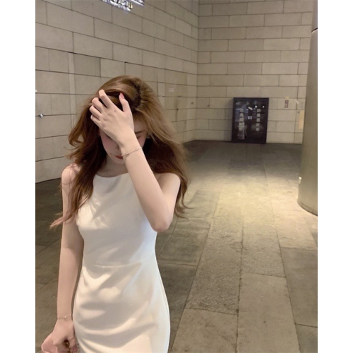 ❤️現貨在台，白S-L 性感女神 高質感 法式 復古 圓領 連衣裙 包臀 收腰 顯瘦 無袖 洋裝 禮服 婚宴 伴娘 清新