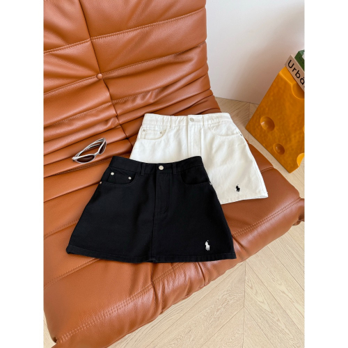 RL polo 牛仔裙 短裙 裙子 有氣質好搭 簡單穿不膩款 小馬刺繡牛仔半裙 版型偏小A字 走的就是顯瘦路線 這裙長妥