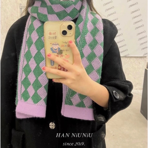 ʜᴀɴɴɪᴜ☺︎︎復古菱格撞色針織圍巾、Y2K風格 時尚搭配非它莫屬！//1011012