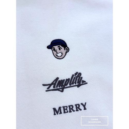 『新品上市』重磅Merry帽子男孩刺繡大學T-米(NOF2410G5036)