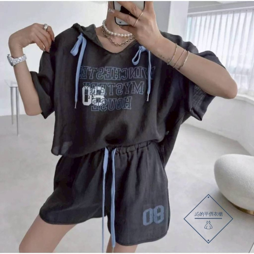 ?Lu的平價衣櫃??現貨83248-3✔️韓系簡約運動風字母印花撞色連帽上衣+休閒短褲套裝#套裝#短褲#連帽#撞色