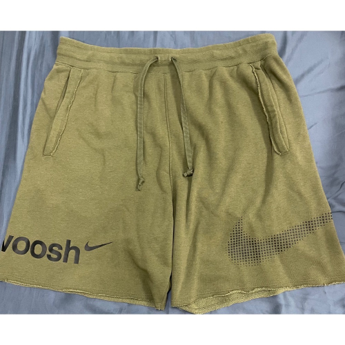 Nike swoosh 短褲