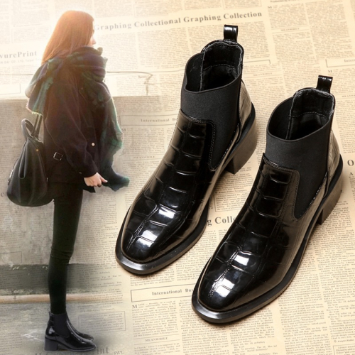 潮牌2021秋冬新款粗跟短靴女chic英倫風馬丁靴女百搭中跟短筒女靴