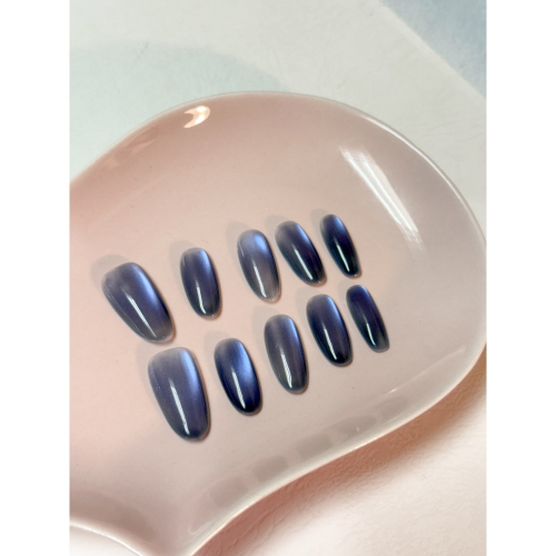 霧藍純貓眼穿戴甲｜手工製作｜氣質優雅
