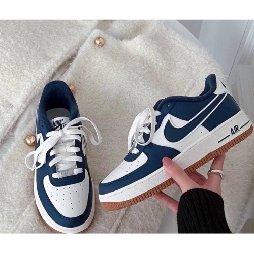 Nike Air Force 深藍焦糖底
