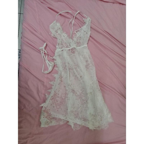古典風 長裙型 細肩帶 兩側開高叉 性感睡衣 free size(85公斤以內)