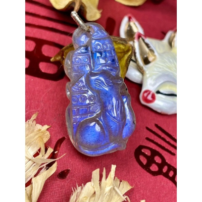 ?現貨實拍?全藍玻璃體拉長九尾狐吊墜?