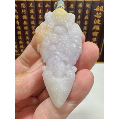 天然翡翠A貨-佛魔一念間金剛降魔杵立體雙面雕厚庄掛件 商品編號：080302