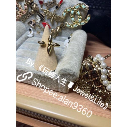Louis Vuitton LV 氣質 經典四葉草 金色 造型 穿搭 二手 戒指