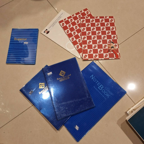 七本橫線筆記本, 打包一起賣