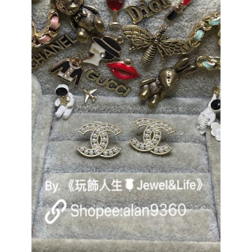 CHANEL 香奈兒 超美 氣質 淡金色 基本款 二手 鏤空 珍珠 造型 耳環