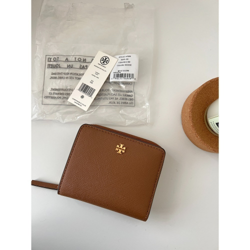 現貨? Tory burch emerson mini wallet 棕色 防刮牛皮 短夾 tb短夾