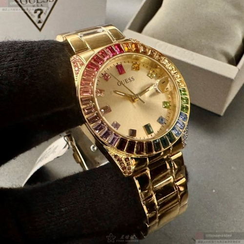 GUESS手錶,編號GC00005,34mm金色圓形精鋼錶殼,金色中三針顯示, 彩虹鋼琴鑽圈錶面,金色精鋼錶帶款