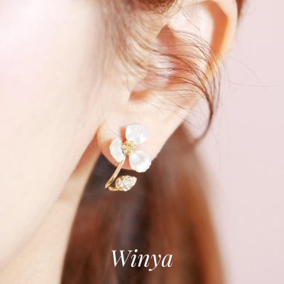 【winya 韓國飾品 現貨 】正韓 小花苞花朵耳環 銀針 耳夾