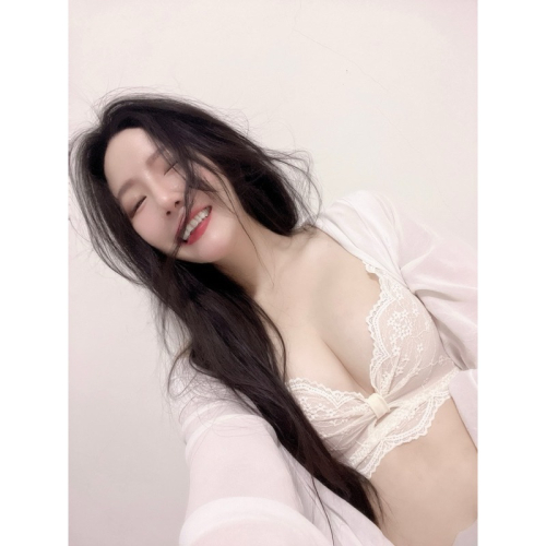 【愛麗絲】日系性感蕾絲爆乳內衣！聚攏包覆舒適無鋼圈上薄下厚