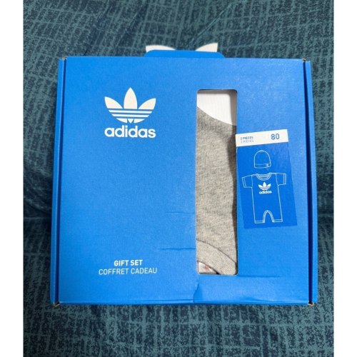 全新正品 尺寸80愛迪達連身衣+寶寶帽禮盒 盒損