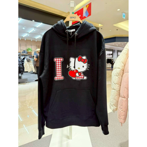 [預購 每周日中午 12:00收單] 2025 韓國 秋冬女裝 SPAO HELLO KITTY 連帽上衣~~限量款