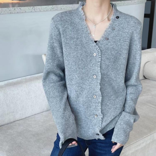 DearGod正韓女裝歐洲站2022秋冬V領斜排扣設計感流蘇毛須邊羊毛針織衫純色毛衣女