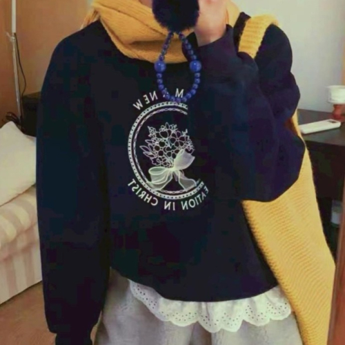 現貨?兔子魚✓║5123 捧花T 蝴蝶結T 花邊T 拼接T 大學踢 女衛衣 大學T 女大學T 長袖T恤 長袖上衣 女長