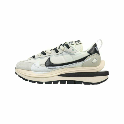 ?NK x sacai 3.0 Vapor Waffle “Black Swoosh” 白底黑勾 解構 雙勾聯名跑鞋